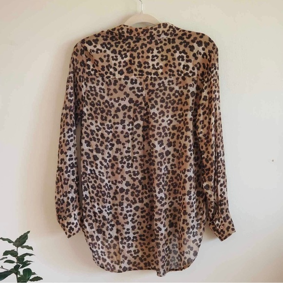 BELLA DAHL Leopard Spot Long Sleeve Shirt - Picture 6 of 6